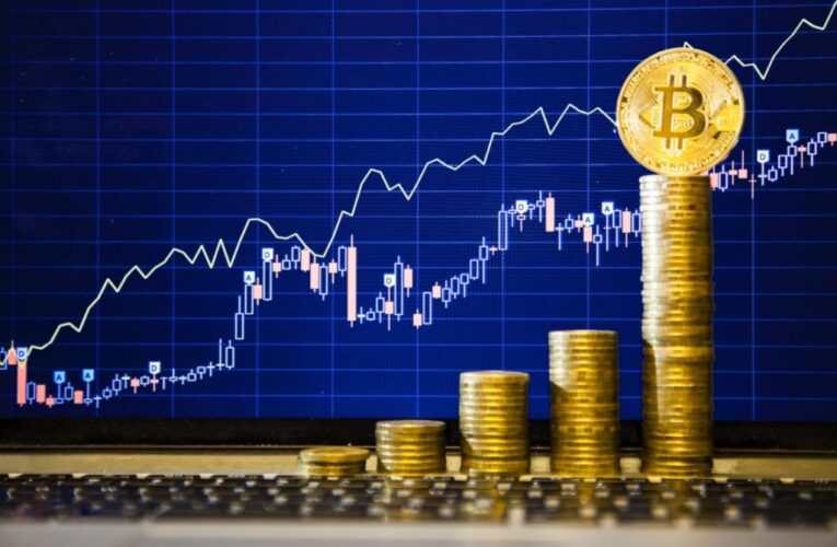 Bitcoin Price Analysis: Short Squeeze or Correction?